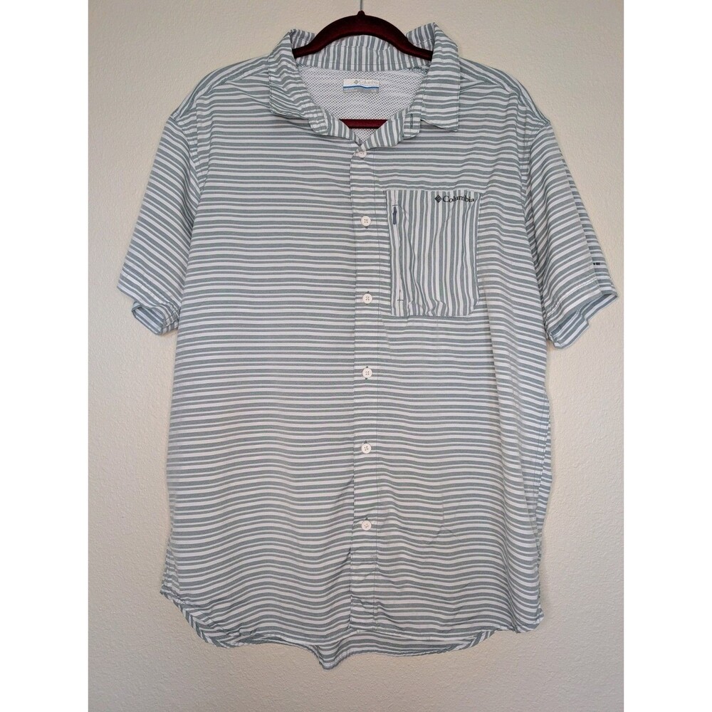 Columbia Men's Size L Twisted Creek III Short Sleeve Vented Gray Striped Shirt